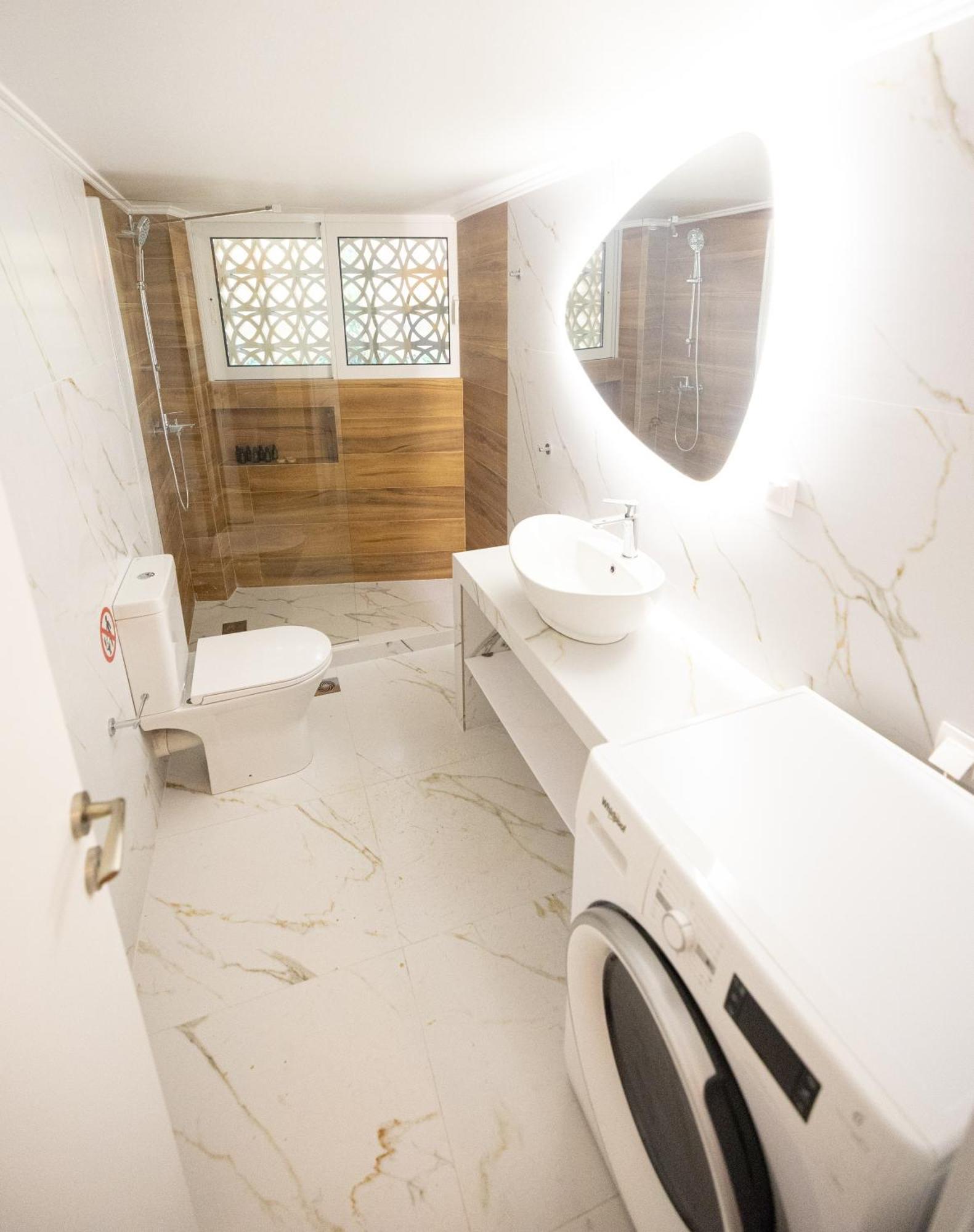 Love Travel Athens Apartments Zewnętrze zdjęcie